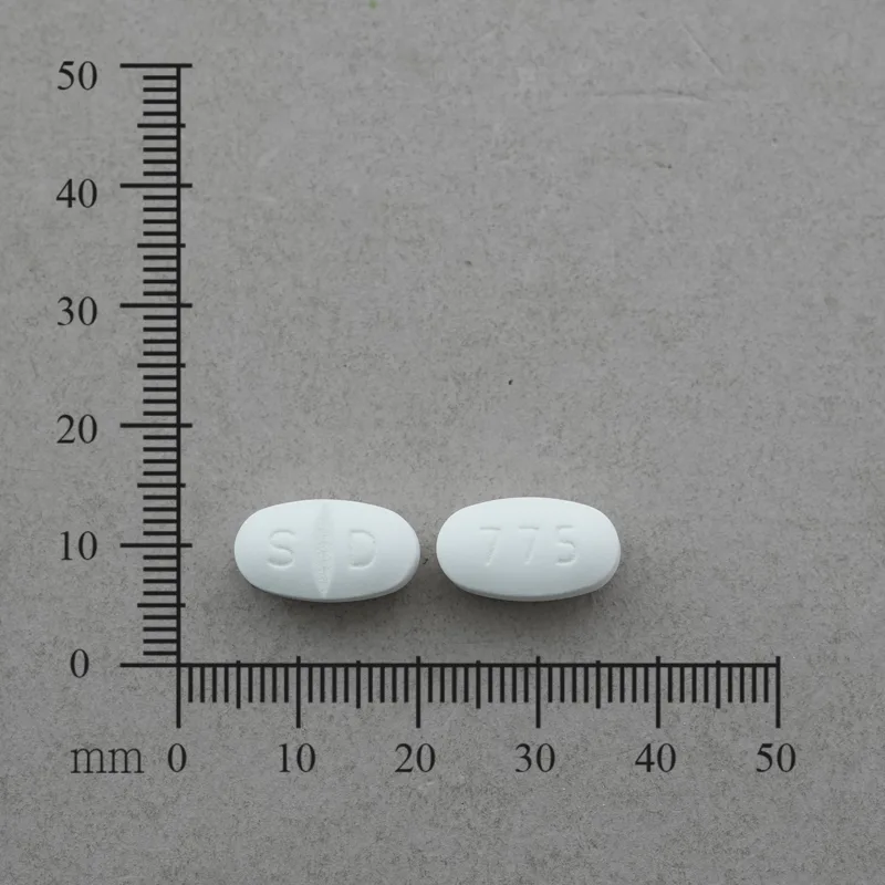固美醣膜衣錠2毫克/500毫克外觀