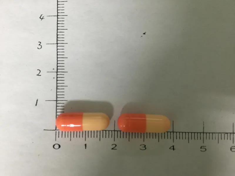 "元宙"鼻敏清膠囊外觀