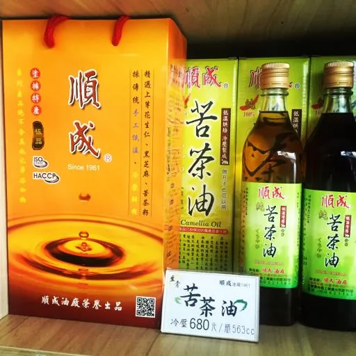純苦茶油 外包裝