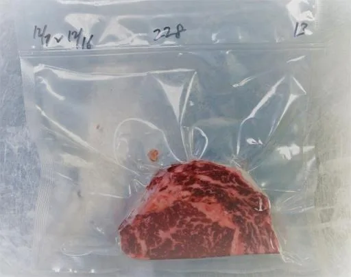 穀飼牛 外包裝