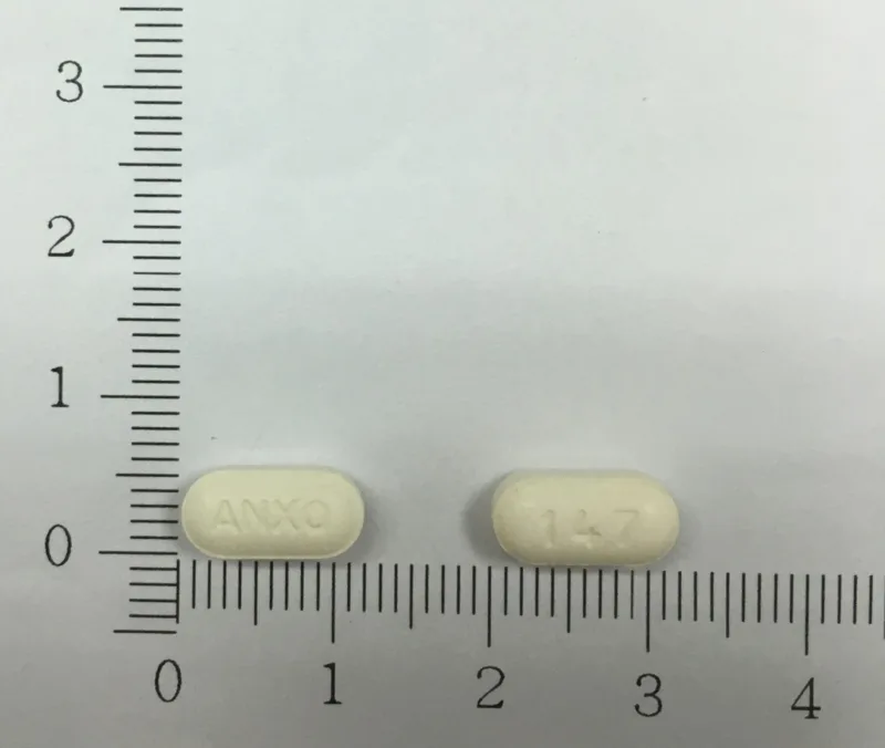 舒千爾錠10/20毫克外觀