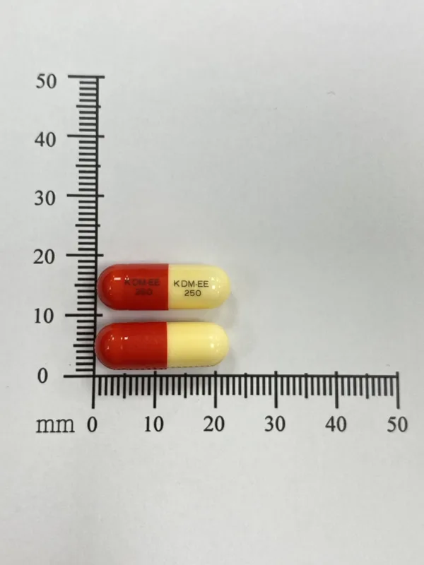 “健喬”紅黴素膠囊２５０毫克外觀