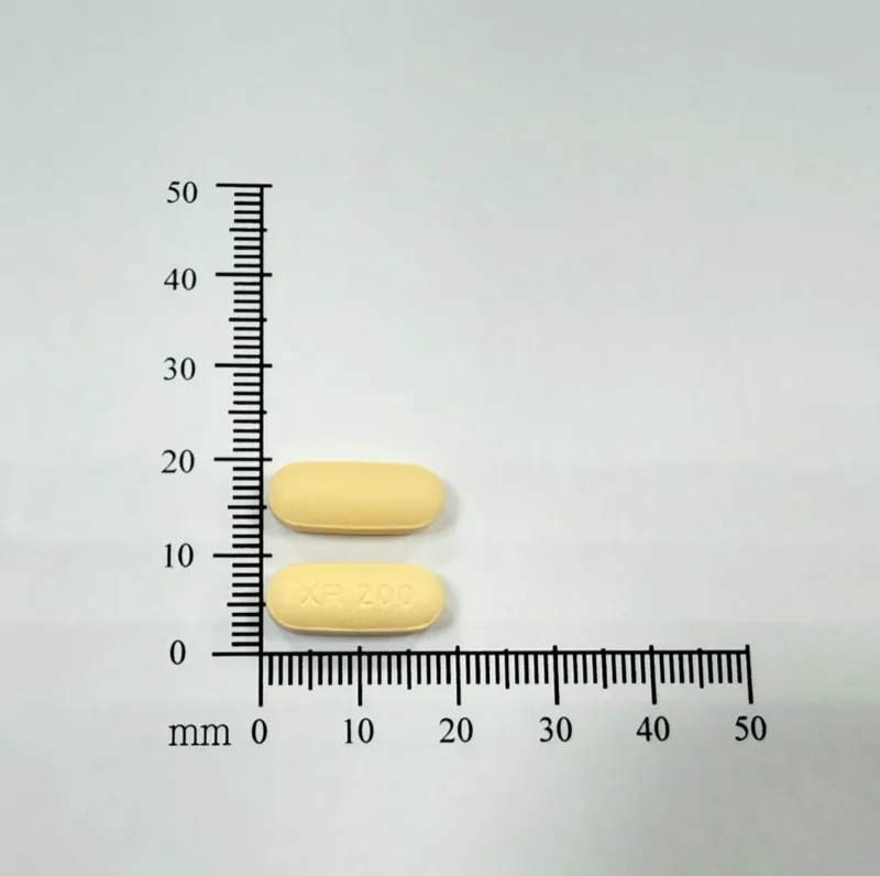 思樂康持續性藥效錠 200 毫克外觀