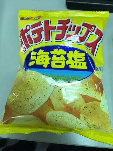湖池屋平切洋芋片-海苔塩口味 外包裝