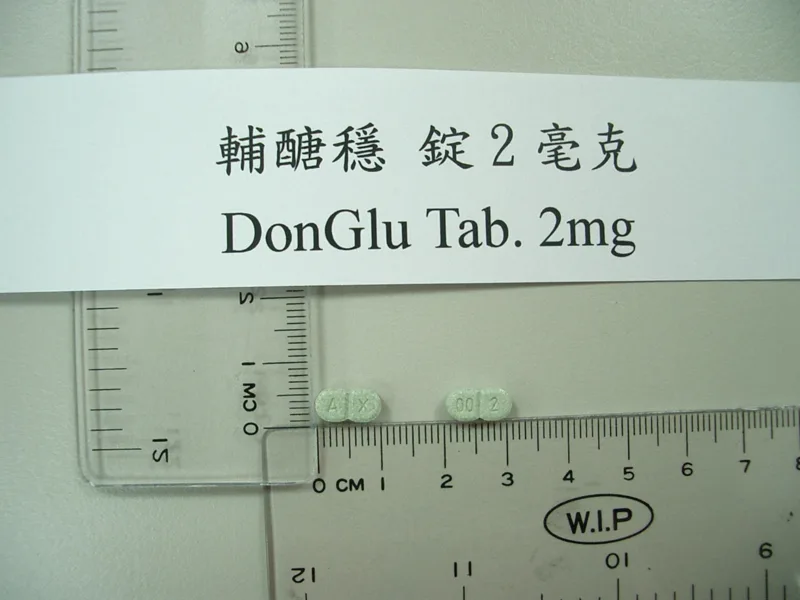 "瑩碩" 輔醣穩錠外觀