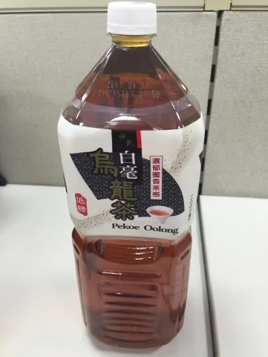 2000ml悅氏白毫烏龍茶 外包裝