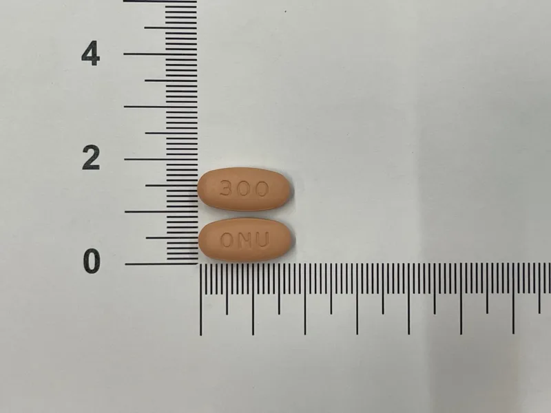 歐紐瑞膜衣錠300毫克外觀