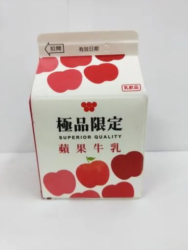 極品限定富士蘋果牛乳PP300g 外包裝