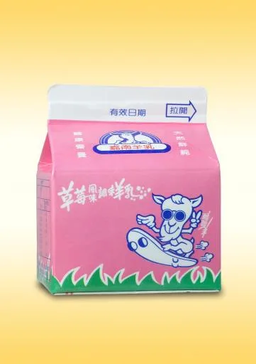 180毫升紙盒裝草莓風味調味羊乳 外包裝