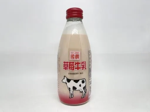 國農(玻)草莓牛乳240ml(保久乳飲品) 外包裝