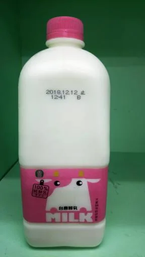 台農鮮乳(家樂福) 外包裝