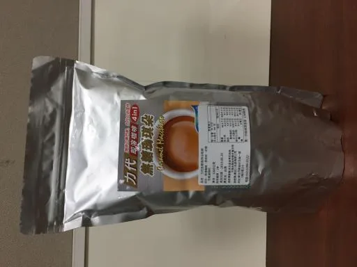 力代焦糖瑪琪朵即溶咖啡 外包裝