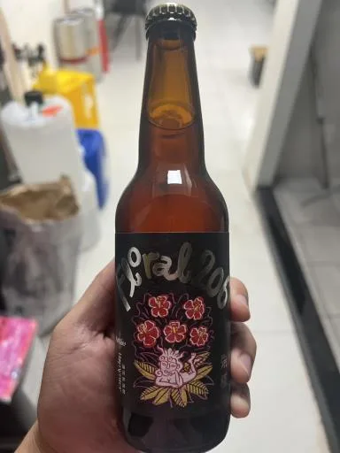 「朱槿」風味酒花氣泡飲 外包裝
