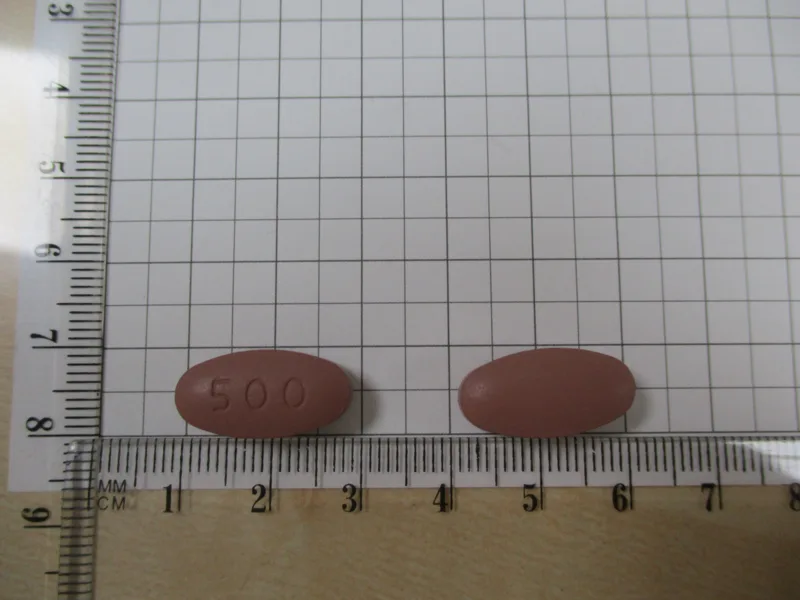 癌並通膜衣錠500毫克外觀