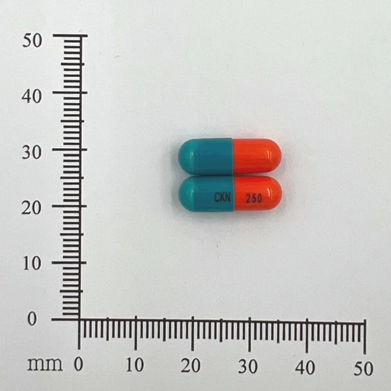優凡定膠囊250毫克(西華定)外觀