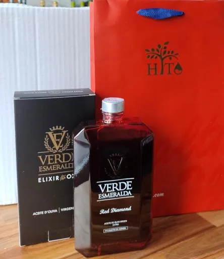 紅鑽極品冷壓初榨橄欖油 外包裝