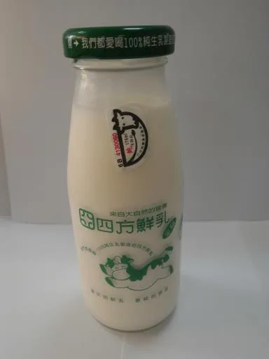 四方鮮乳全脂鮮乳 外包裝