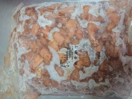 醃漬無骨雞丁 外包裝