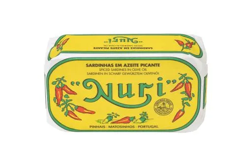 【葡萄牙 Nuri】：辣味橄欖油沙丁魚 外包裝