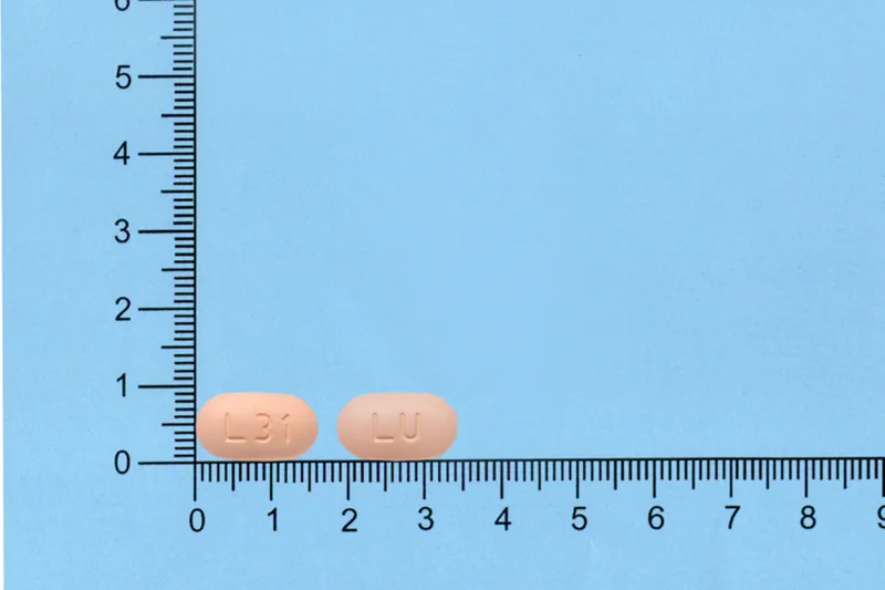 諾瑞心寧持續性藥效錠 500毫克外觀